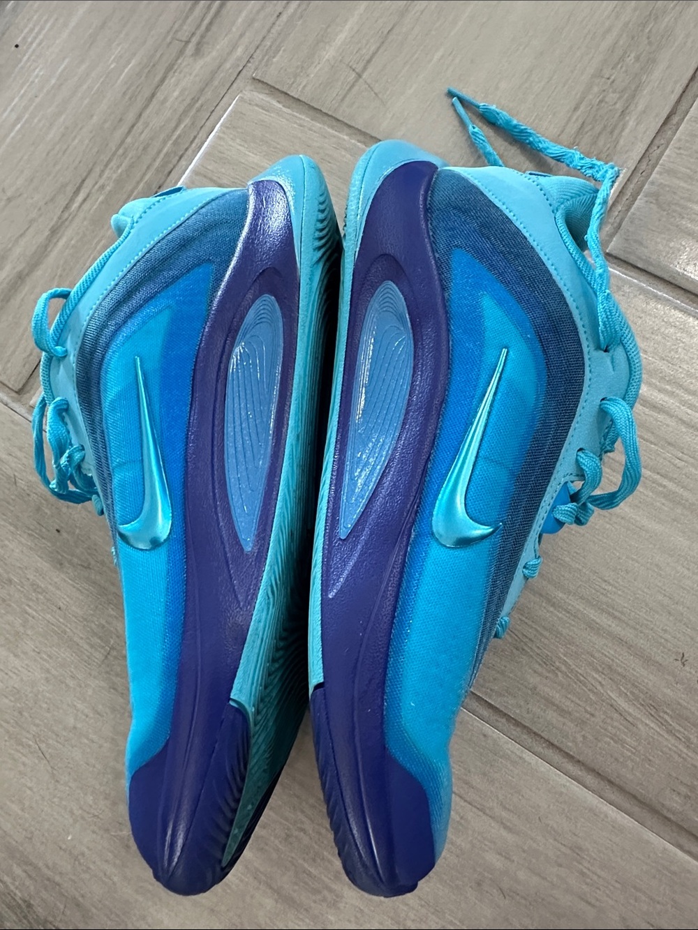Nike Women's Turquoise and Navy Blue Running Sneakers 5.5Y/ 7 Women’s - Picture 3 of 5